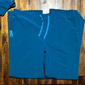 Lightly used Carhartt scrub set